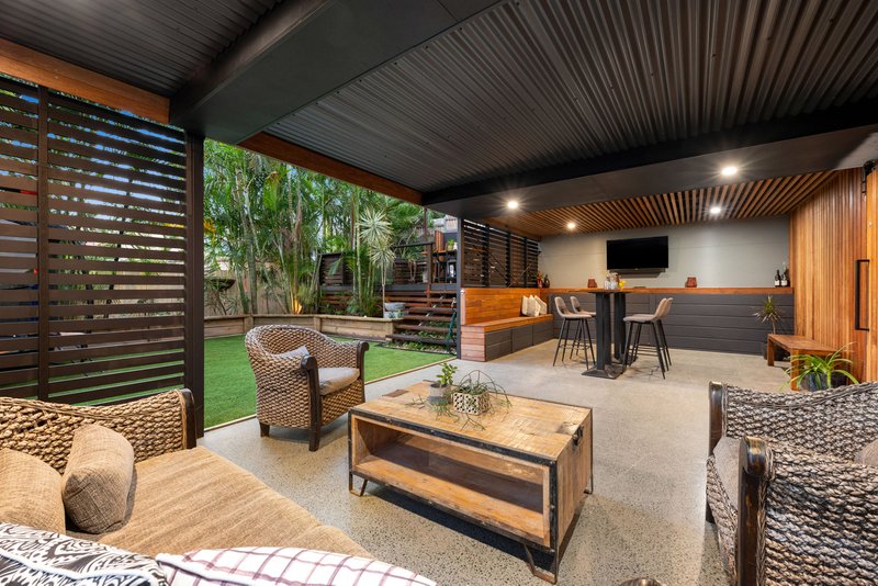 3 Renae Court, Eatons Hill QLD 4037