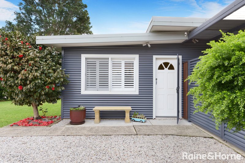 3 Renown Avenue, Shoalhaven Heads NSW 2535