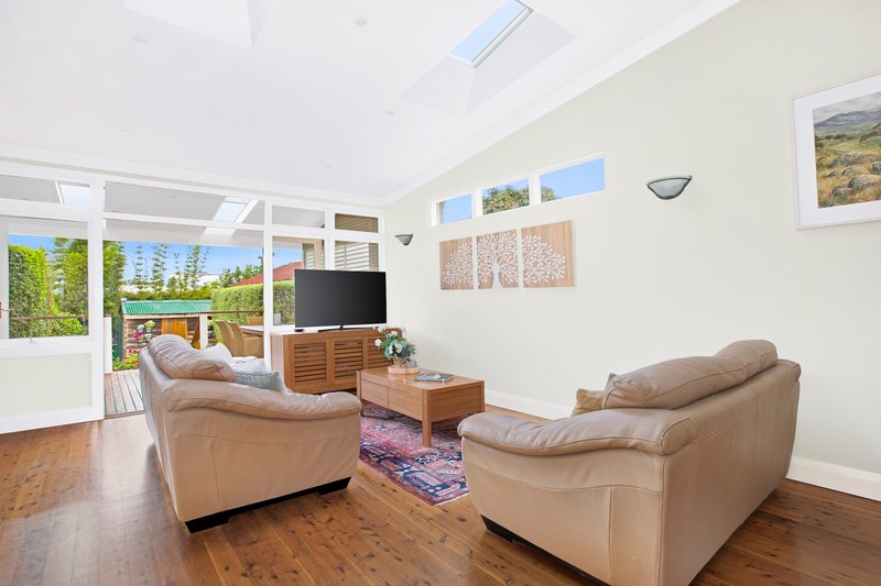 Photo - 3 Rickard Street, Rodd Point NSW 2046 - Image 5