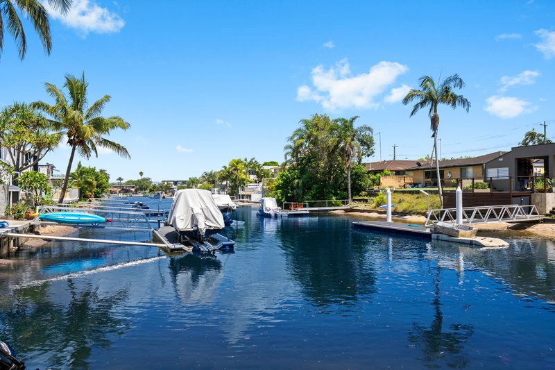 Photo - 3 Rio Vista Boulevard, Broadbeach Waters QLD 4218 - Image 3