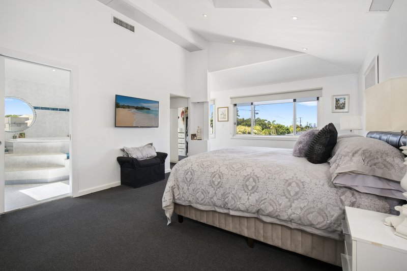 Photo - 3 Rio Vista Boulevard, Broadbeach Waters QLD 4218 - Image 18