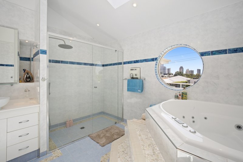 Photo - 3 Rio Vista Boulevard, Broadbeach Waters QLD 4218 - Image 20