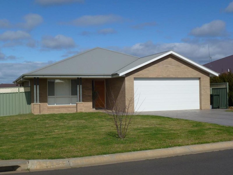 3 Ritz Place, Dubbo NSW 2830