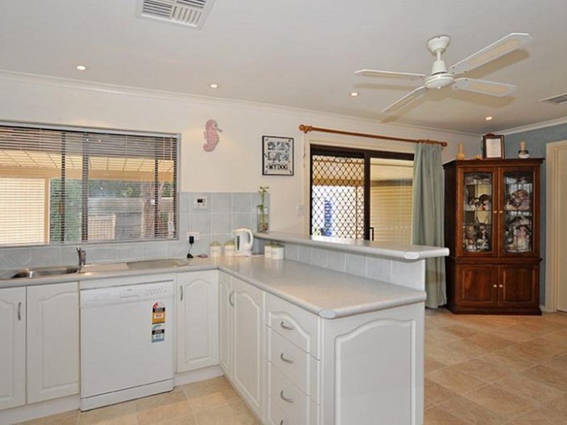 Photo - 3 River Road, Victor Harbor SA 5211 - Image 4