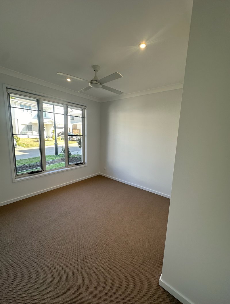 Photo - 3 Riverina Court, Nerang QLD 4211 - Image 8