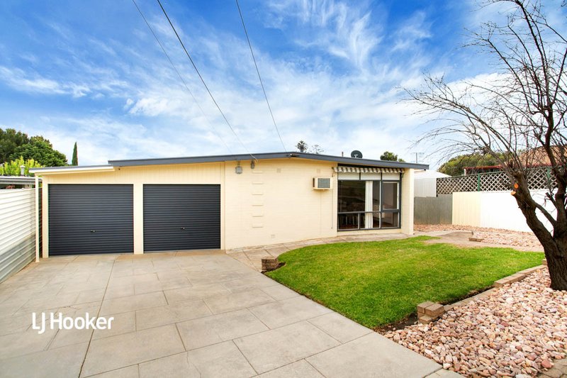 3 Robert Court, Para Hills SA 5096