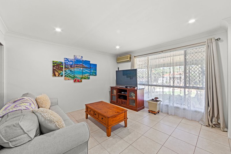 Photo - 3 Robinson Place, Currumbin Waters QLD 4223 - Image 3