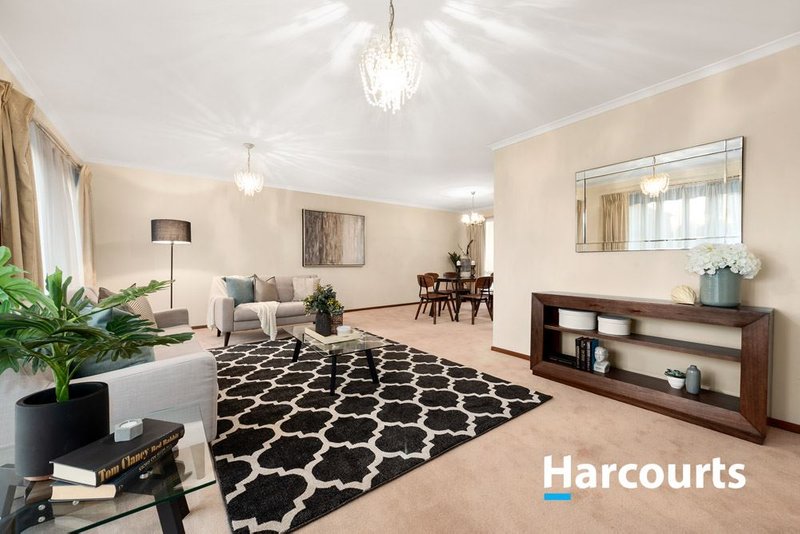 Photo - 3 Rochelle Court, Wantirna South VIC 3152 - Image 2