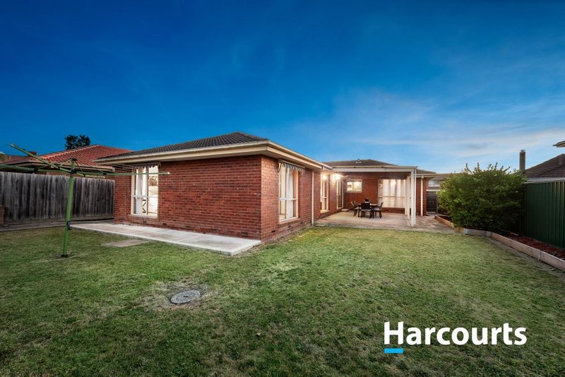 Photo - 3 Rochelle Court, Wantirna South VIC 3152 - Image 11