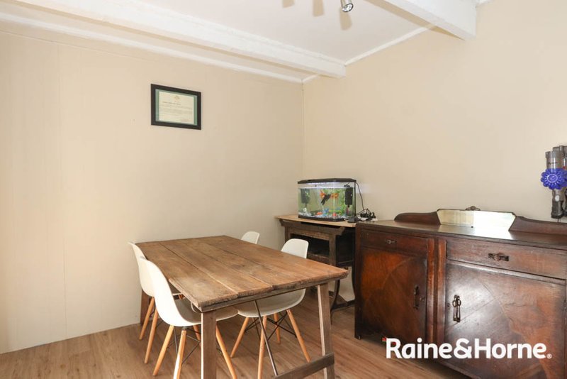 Photo - 3 Rockley Street, Perthville NSW 2795 - Image 6