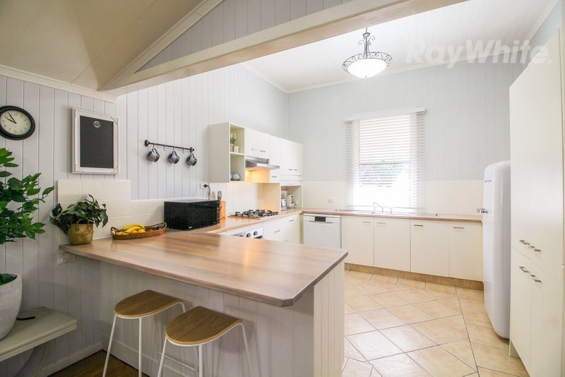 Photo - 3 Roma Street, North Booval QLD 4304 - Image 6