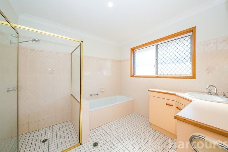 Photo - 3 Rose Ct , Bongaree QLD 4507 - Image 17