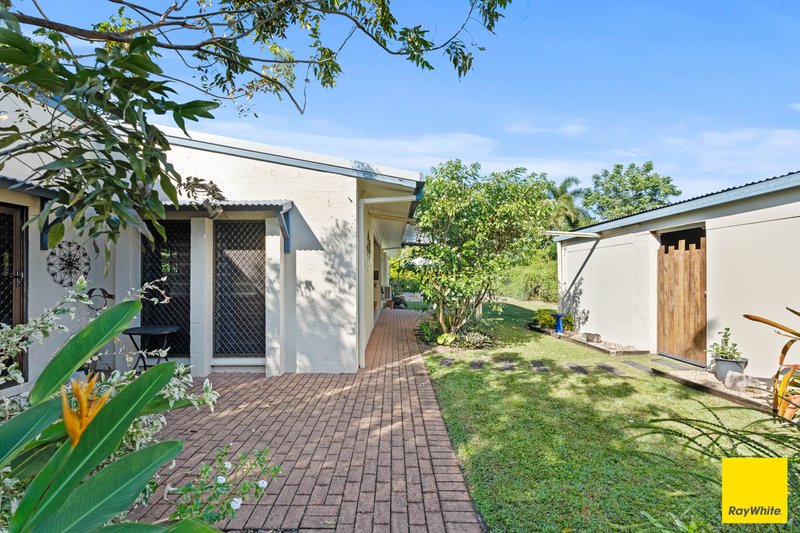 Photo - 3 Roslyn Close, Yorkeys Knob QLD 4878 - Image 2