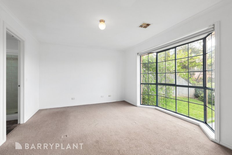 Photo - 3 Roulston Way, Wallan VIC 3756 - Image 2