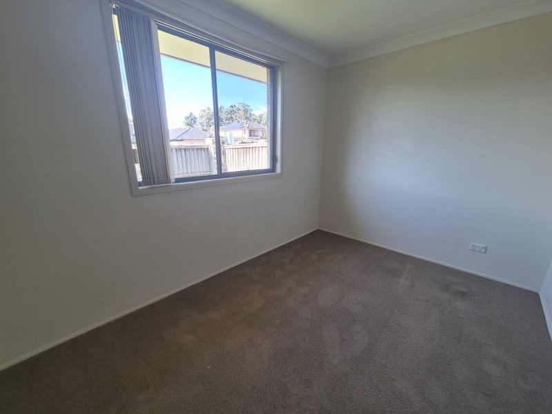 Photo - 3 Royal Avenue, Plumpton NSW 2761 - Image 8