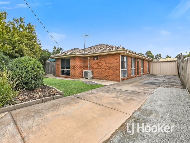 Photo - 3 Ruffles Court, Cranbourne West VIC 3977 - Image 16