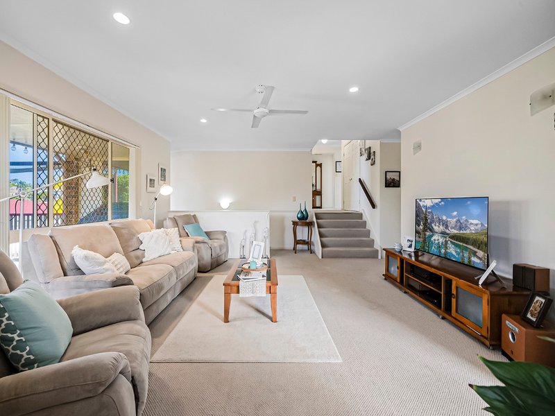 Photo - 3 Ruskin Place, Aroona QLD 4551 - Image 2