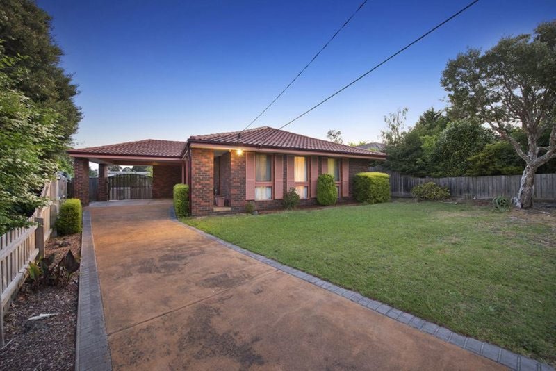 Photo - 3 Ruth Court, Glen Waverley VIC 3150 - Image 2