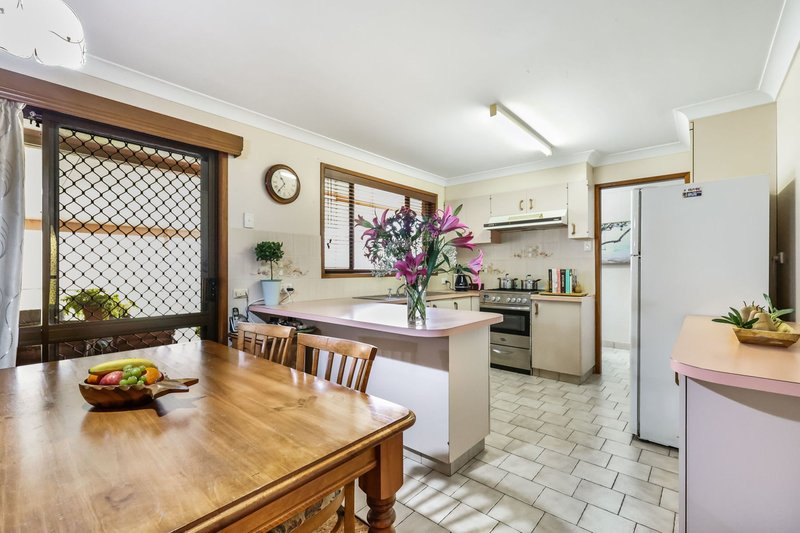 Photo - 3 Rutkin Street, Kearneys Spring QLD 4350 - Image 8