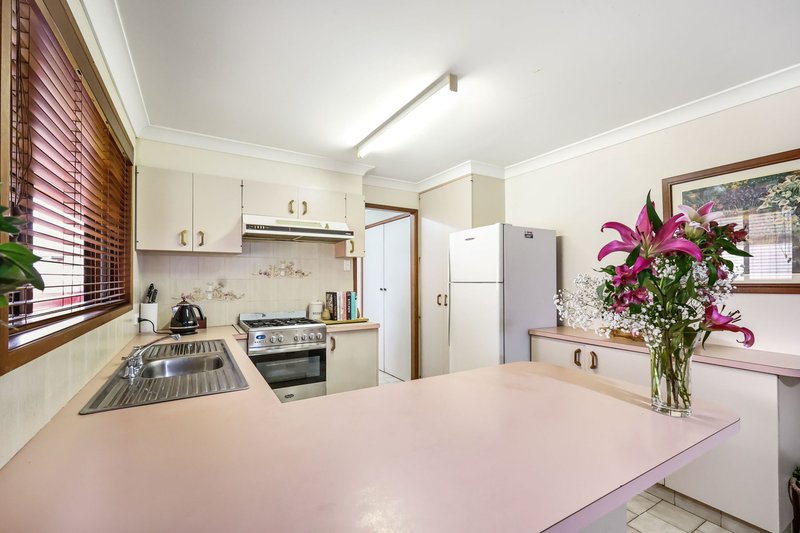 Photo - 3 Rutkin Street, Kearneys Spring QLD 4350 - Image 9