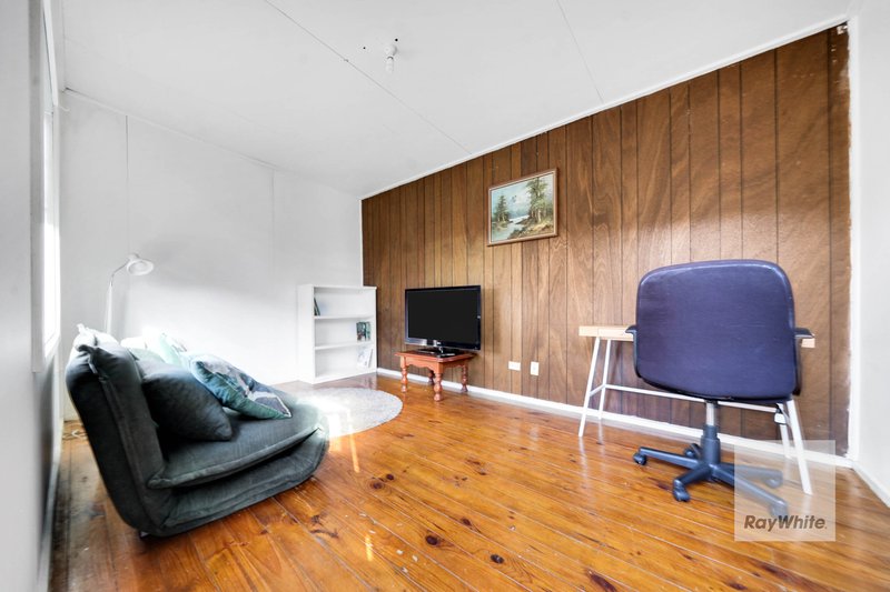 Photo - 3 Rylandes Drive, Gladstone Park VIC 3043 - Image 25