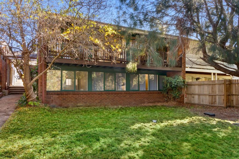 Photo - 3 Rymill Place, Mawson ACT 2607 - Image 2