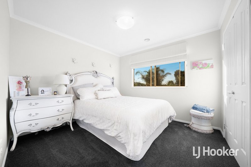 Photo - 3 Sabre Place, Point Cook VIC 3030 - Image 15