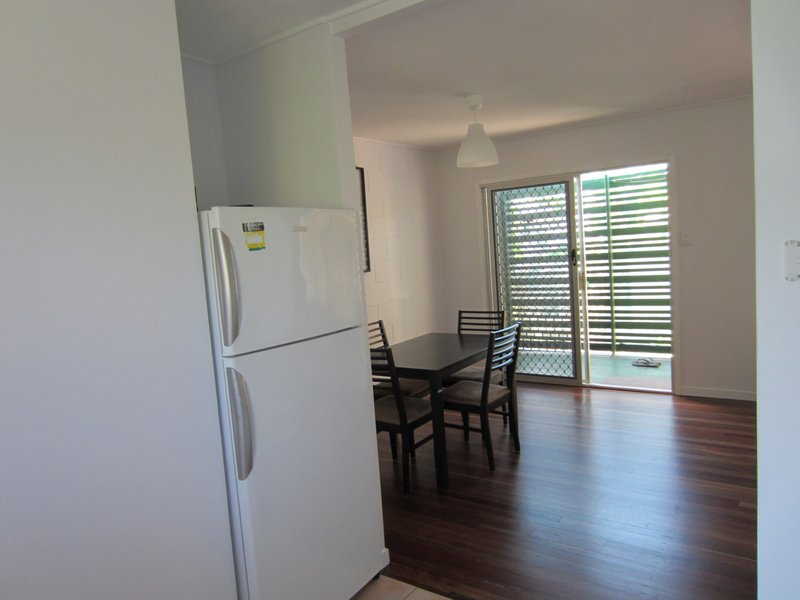 Photo - 3 Sam Street, West Gladstone QLD 4680 - Image 13