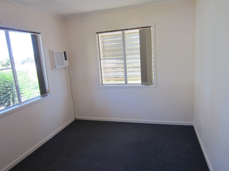 Photo - 3 Sam Street, West Gladstone QLD 4680 - Image 16