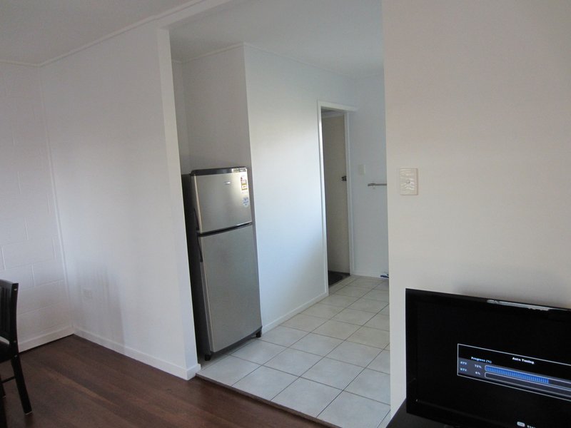 Photo - 3 Sam Street, West Gladstone QLD 4680 - Image 28