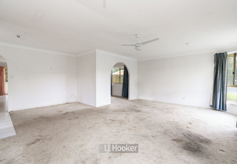 Photo - 3 Samantha Street, Boronia Heights QLD 4124 - Image 6