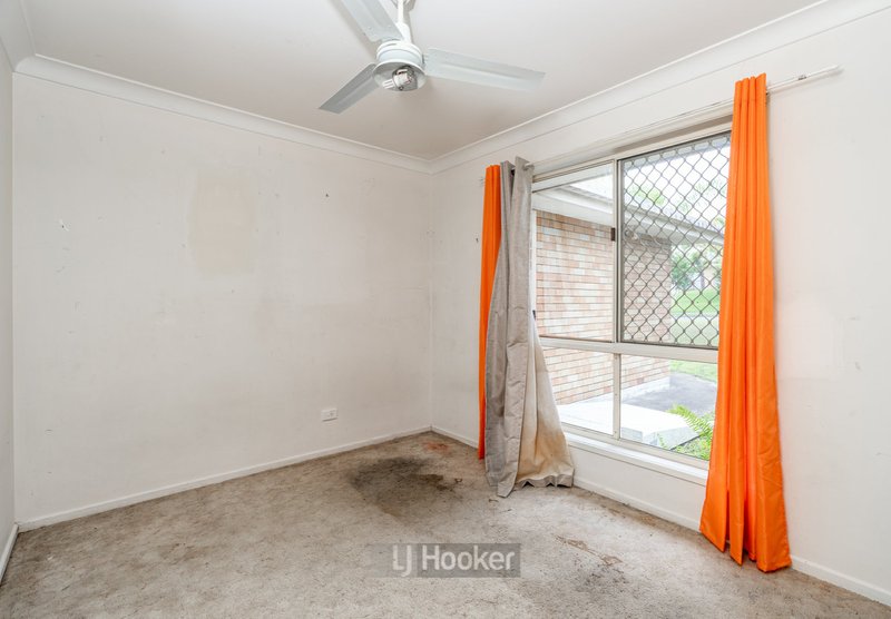 Photo - 3 Samantha Street, Boronia Heights QLD 4124 - Image 10