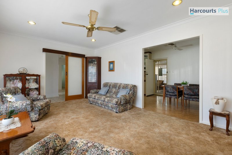 Photo - 3 Sampson Court, Mitchell Park SA 5043 - Image 4