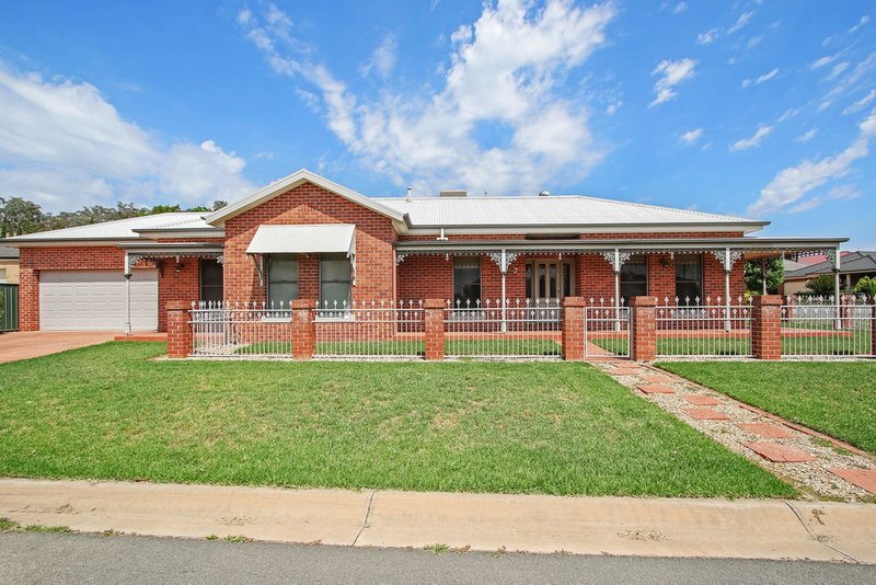 3 Samuel Place, East Albury NSW 2640