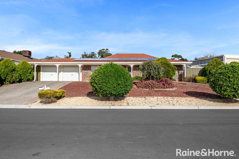 3 Sandalwood Grove, Woodcroft SA 5162