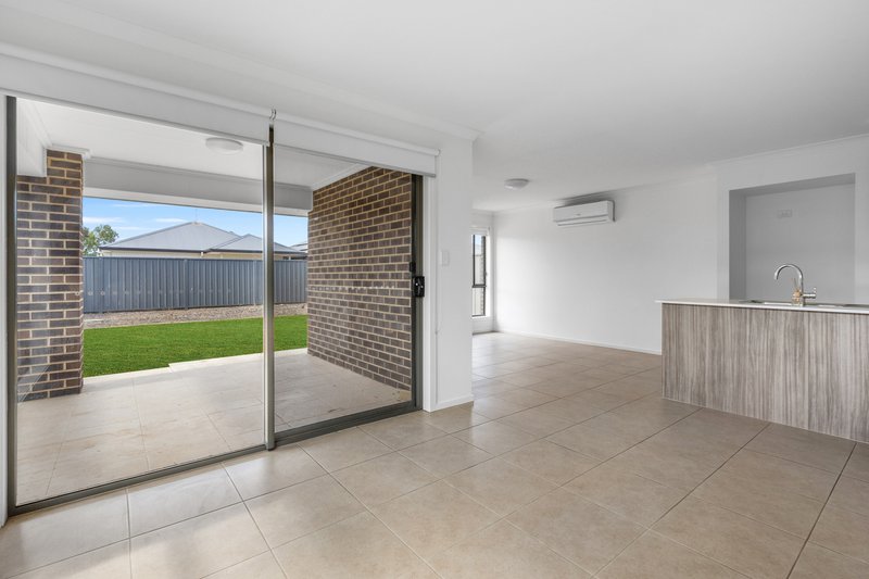 Photo - 3 Sandalwood Road, Davoren Park SA 5113 - Image 2