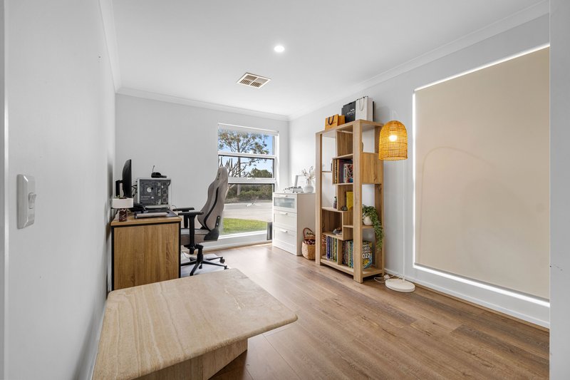 Photo - 3 Sandwell Way, Brabham WA 6055 - Image 2