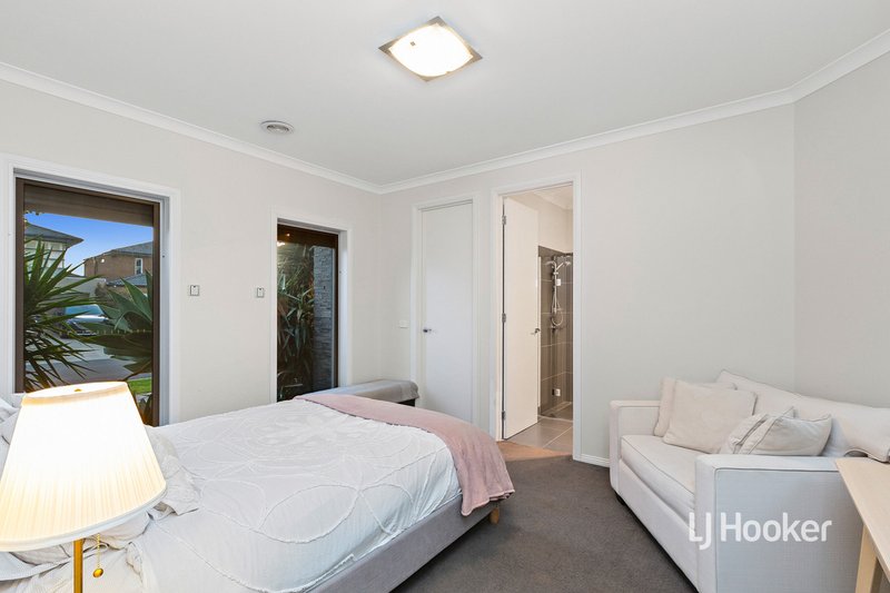 Photo - 3 Sandy Avenue, Point Cook VIC 3030 - Image 17