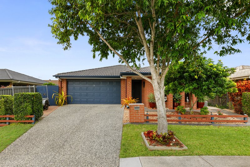 3 Santa Maria Avenue, Urraween QLD 4655