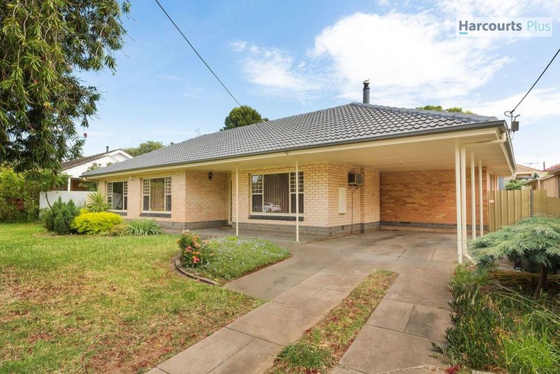 Photo - 3 Saphire Road, Morphett Vale SA 5162 - Image 2