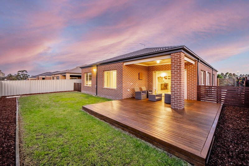 3 Sargent Street, Cranbourne East VIC 3977