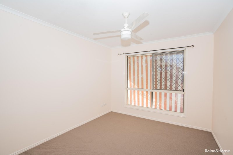 Photo - 3 Satinay Street, Urangan QLD 4655 - Image 4