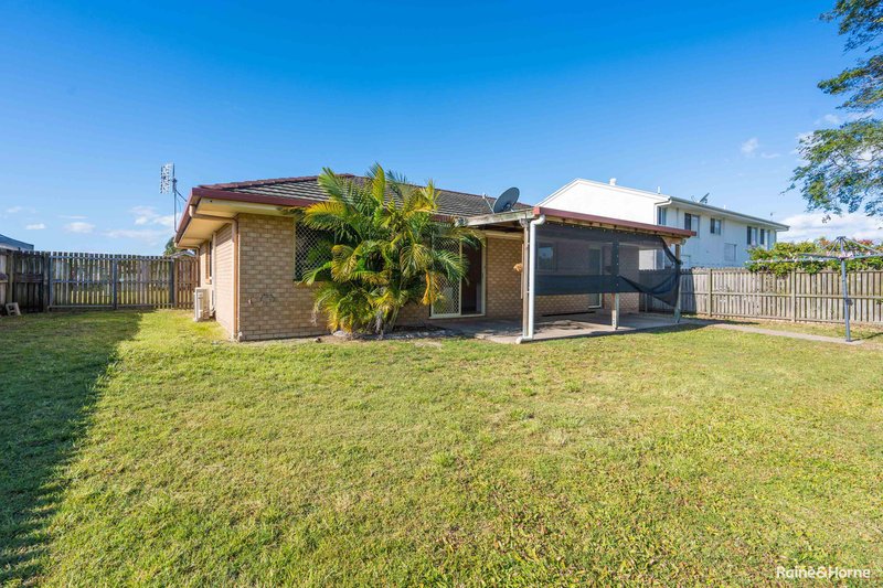 Photo - 3 Satinay Street, Urangan QLD 4655 - Image 9