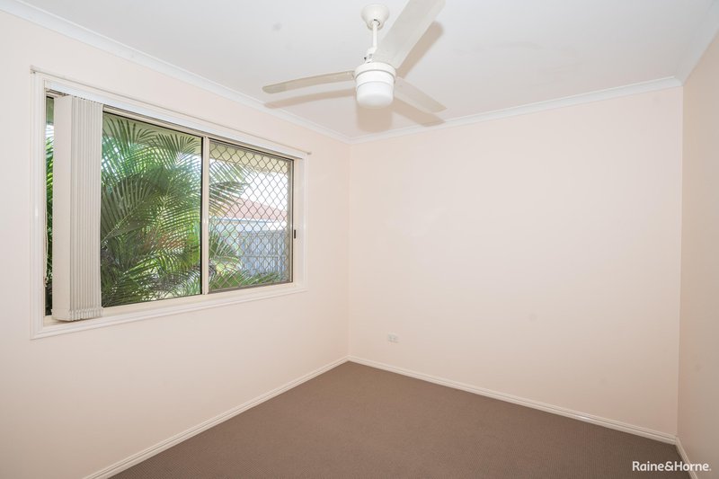 Photo - 3 Satinay Street, Urangan QLD 4655 - Image 12