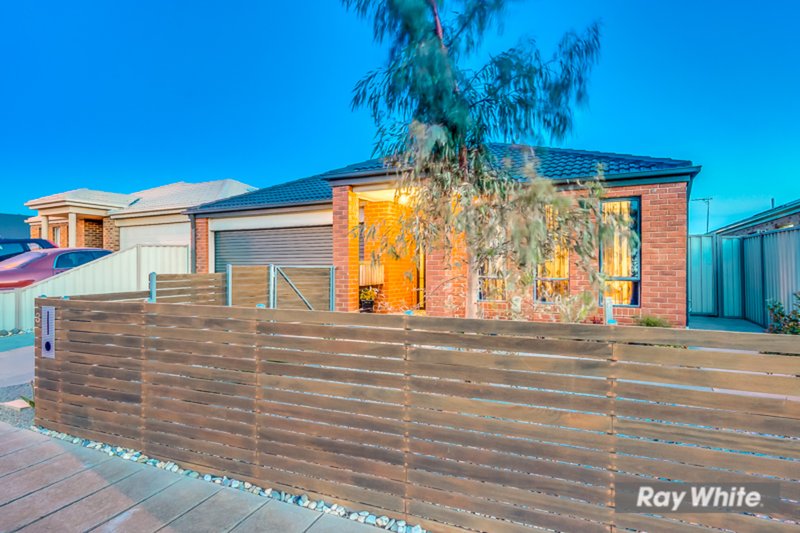 Photo - 3 Savanna Parade, Truganina VIC 3029 - Image 4