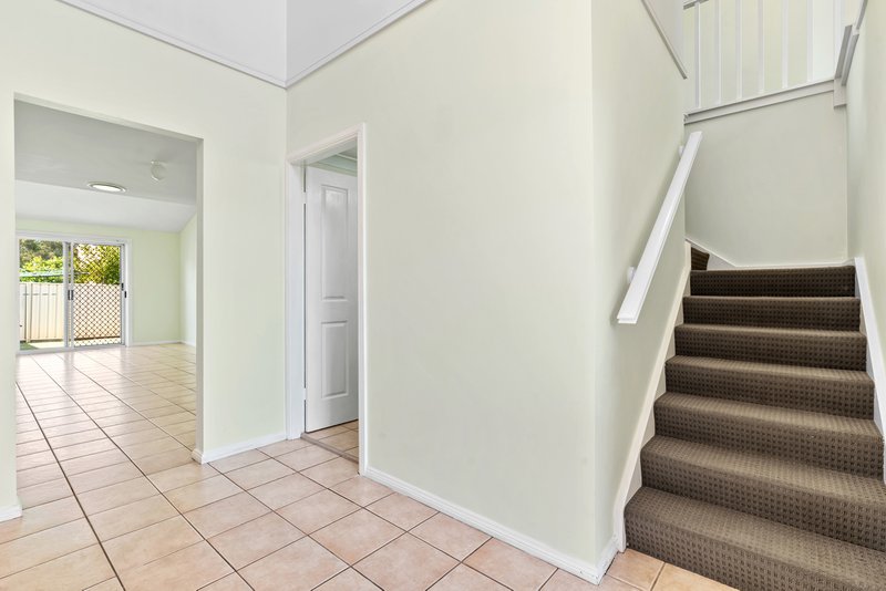 Photo - 3 Saxon Place, Cecil Hills NSW 2171 - Image 4