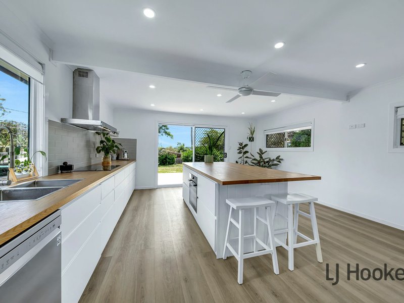 Photo - 3 Sayre Crescent, Boyne Island QLD 4680 - Image 5