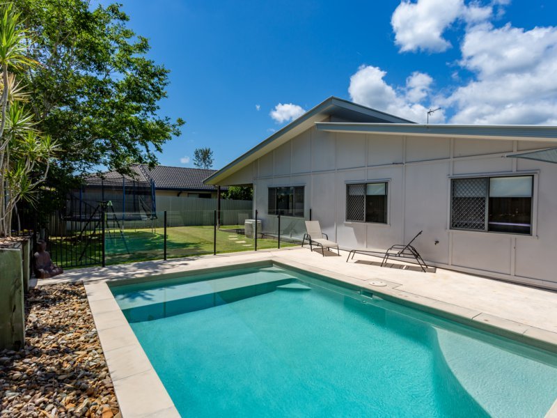 Photo - 3 Schneid Street, Mudgeeraba QLD 4213 - Image 1