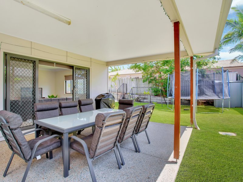 Photo - 3 Schneid Street, Mudgeeraba QLD 4213 - Image 5