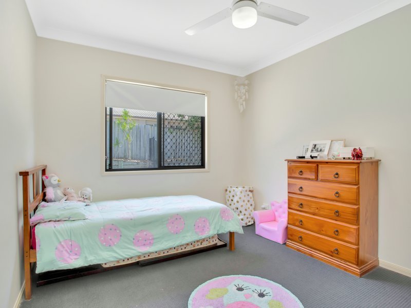 Photo - 3 Schneid Street, Mudgeeraba QLD 4213 - Image 11